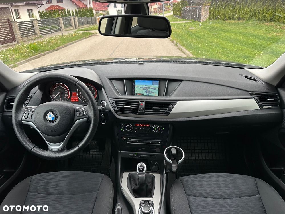 BMW X1 sDrive18i Sport Line - 17