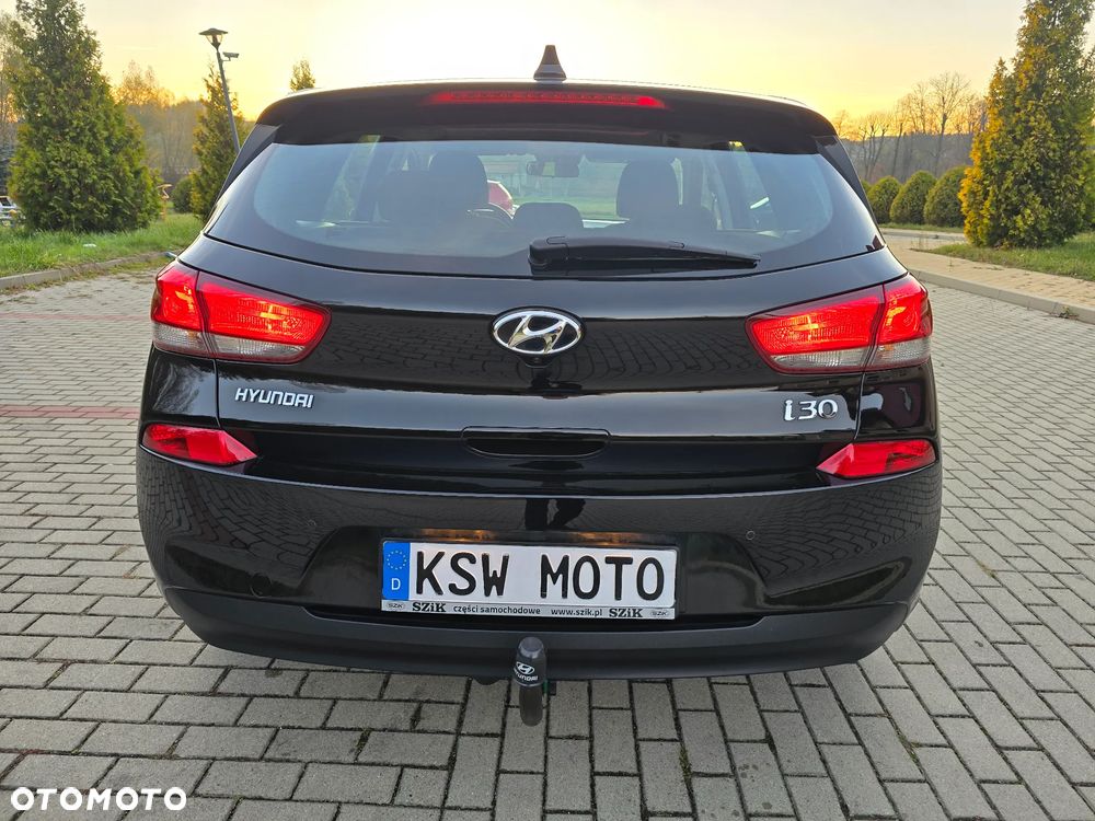 Hyundai i30 1.4 Passion - 8
