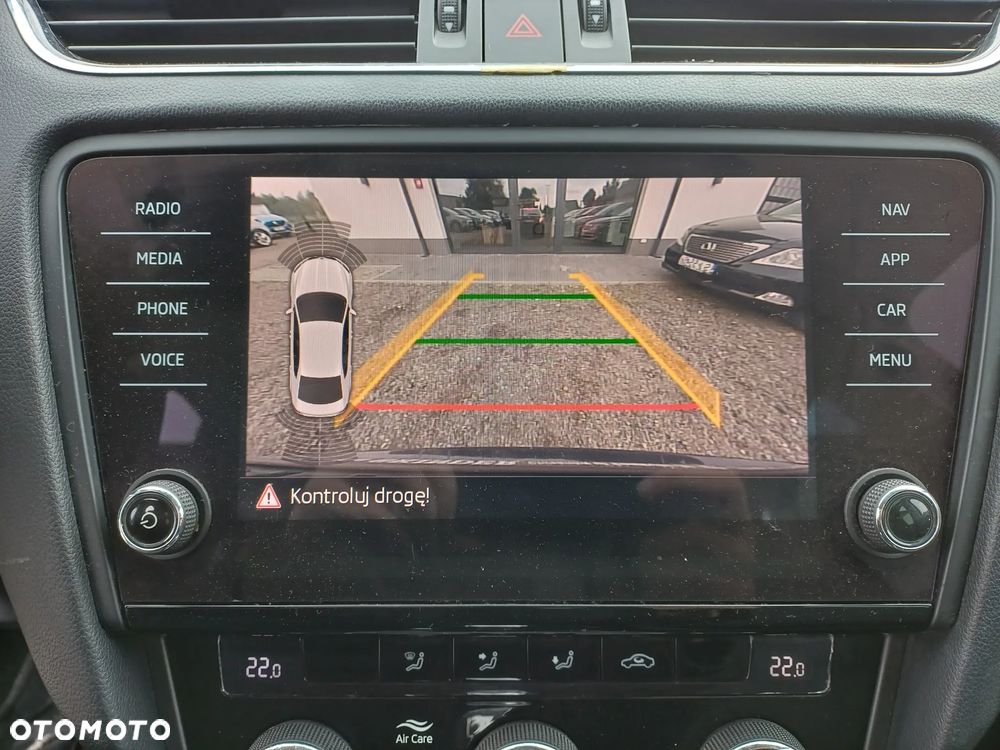 Skoda Octavia 1.6 TDI DSG Clever - 20