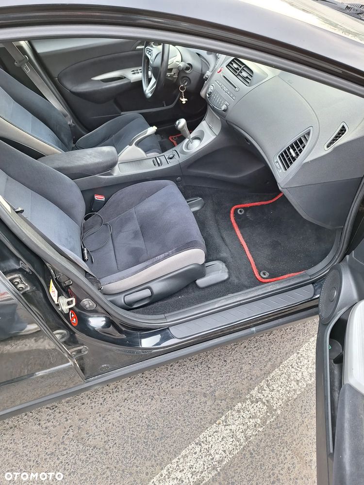 Honda Civic 2.2i-CTDi Comfort - 2