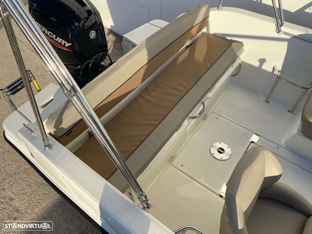 Quicksilver Activ 555 Bowrider - 14