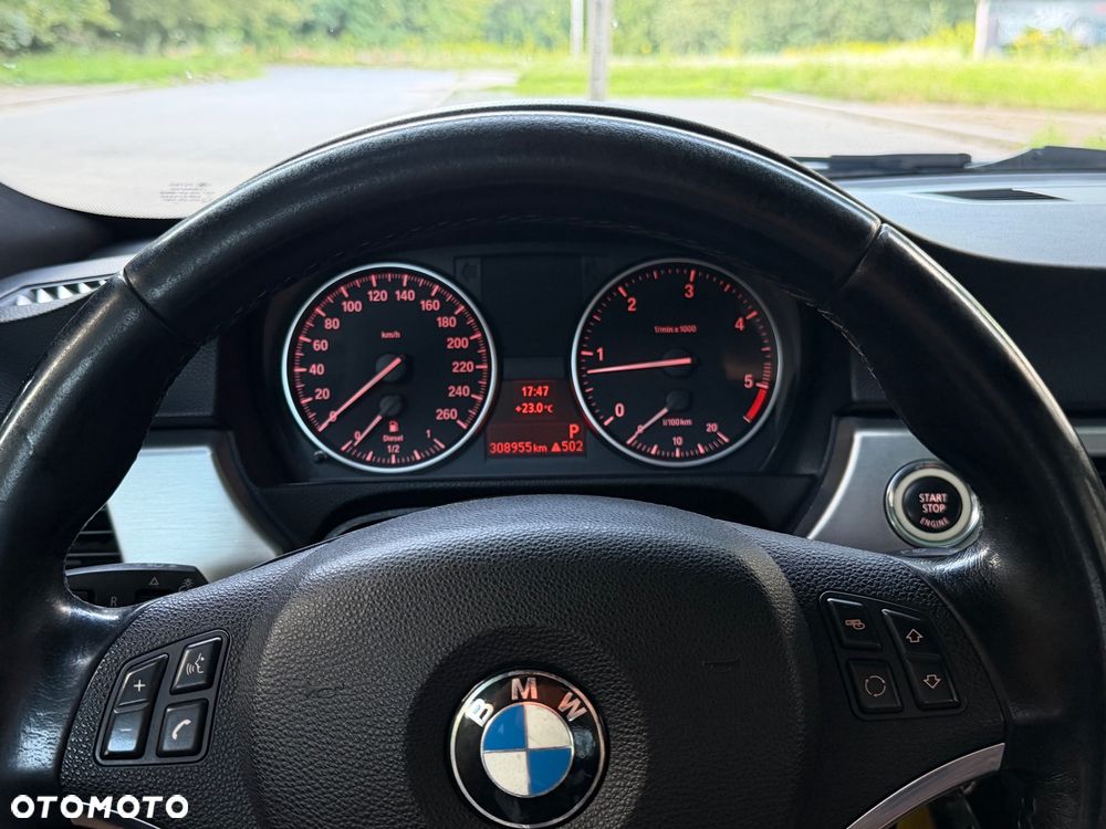 BMW Seria 3 320d DPF - 13