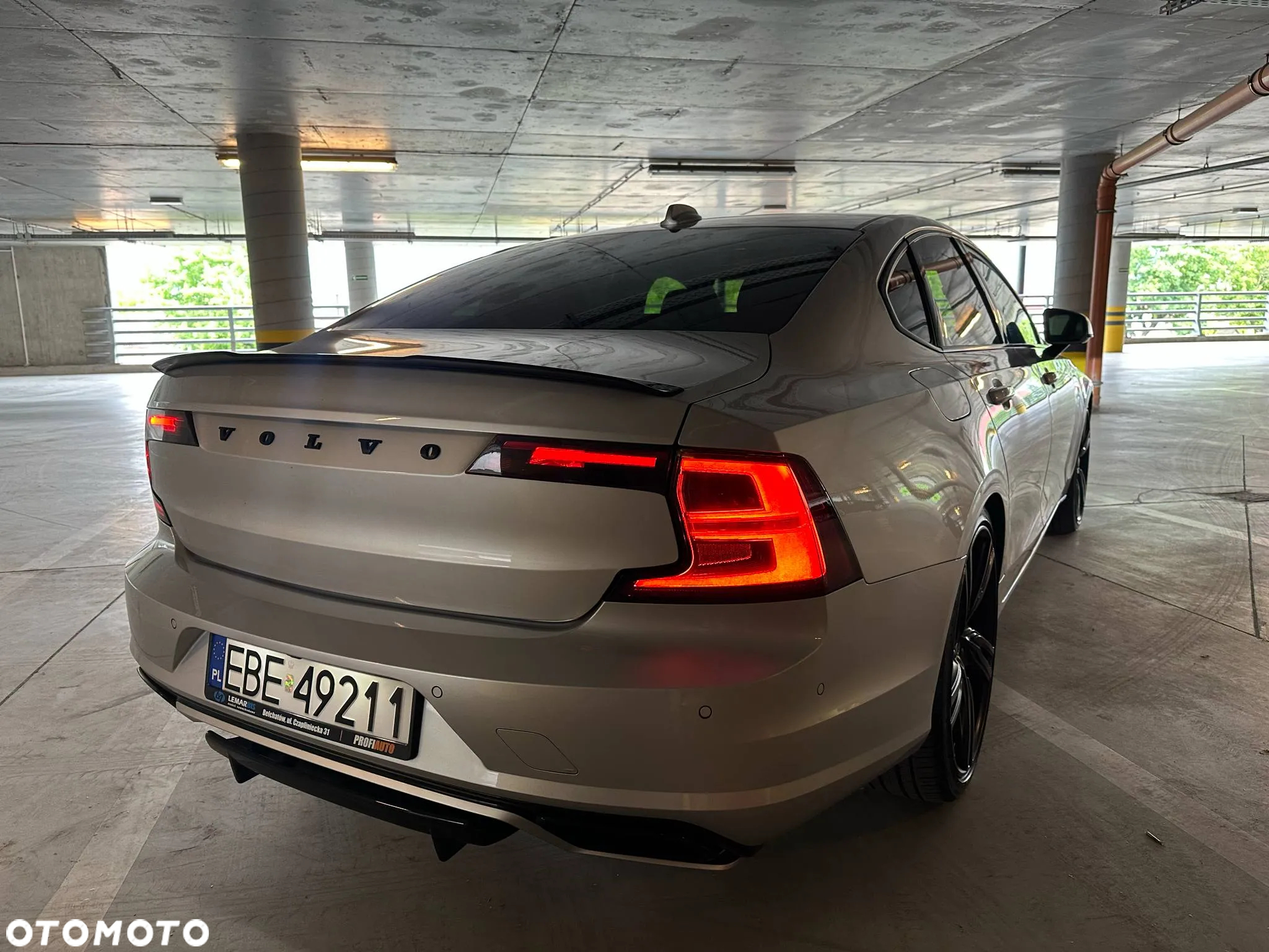 Volvo S90 T6 AWD R-Design - 5
