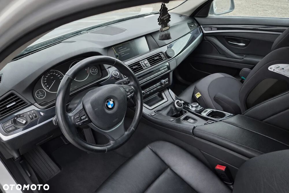 BMW Seria 5 - 16