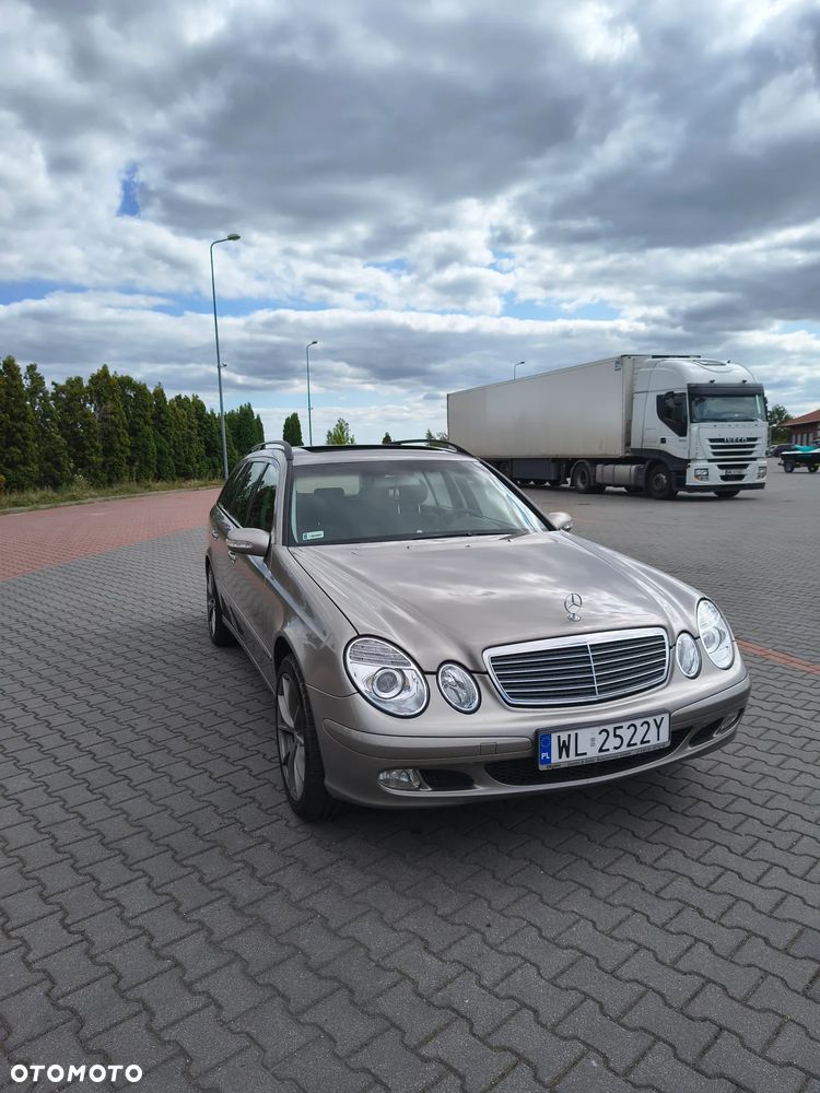 Mercedes-Benz Klasa E 200 Kompressor T Classic - 2