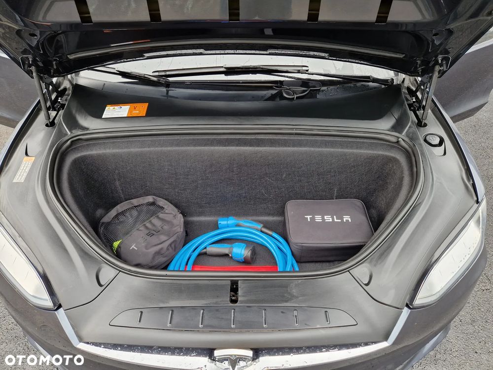 Tesla Model X Long Range Plus - 37