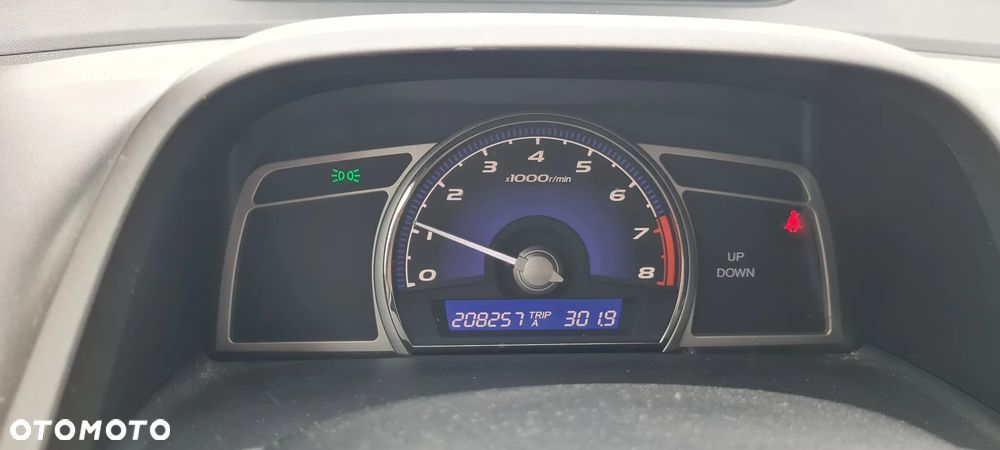 Honda Civic 1.8 Comfort - 5