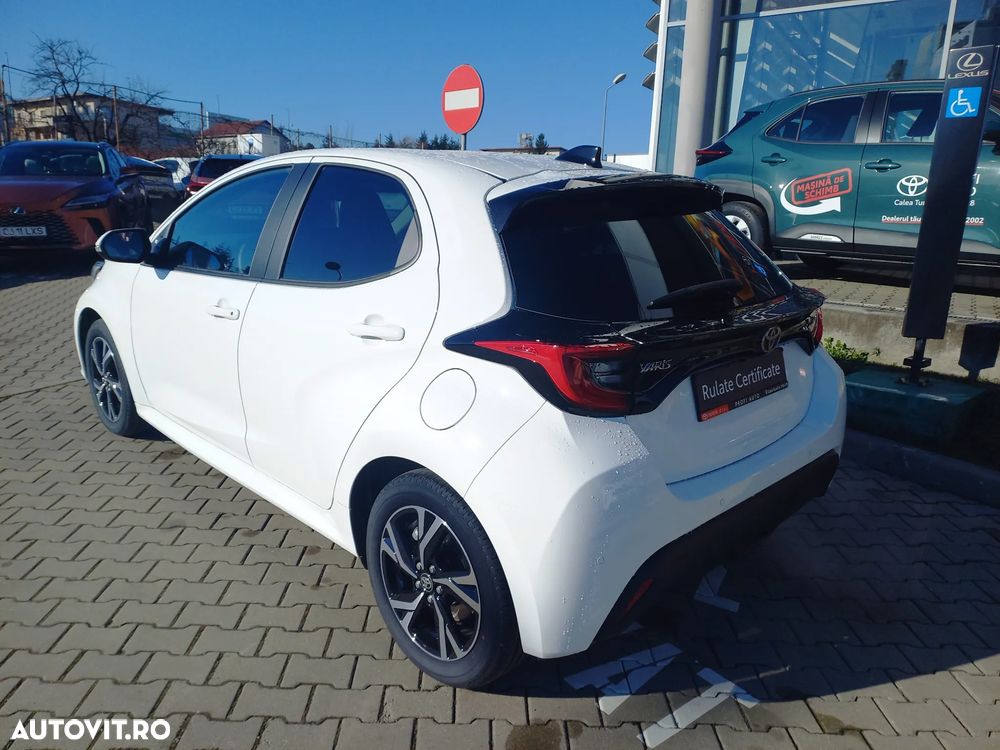 Toyota Yaris - 7