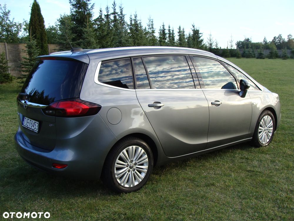Opel Zafira - 8