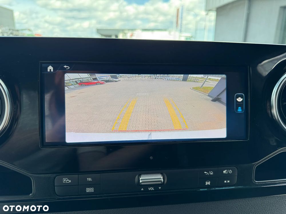 Mercedes-Benz Sprinter - 22