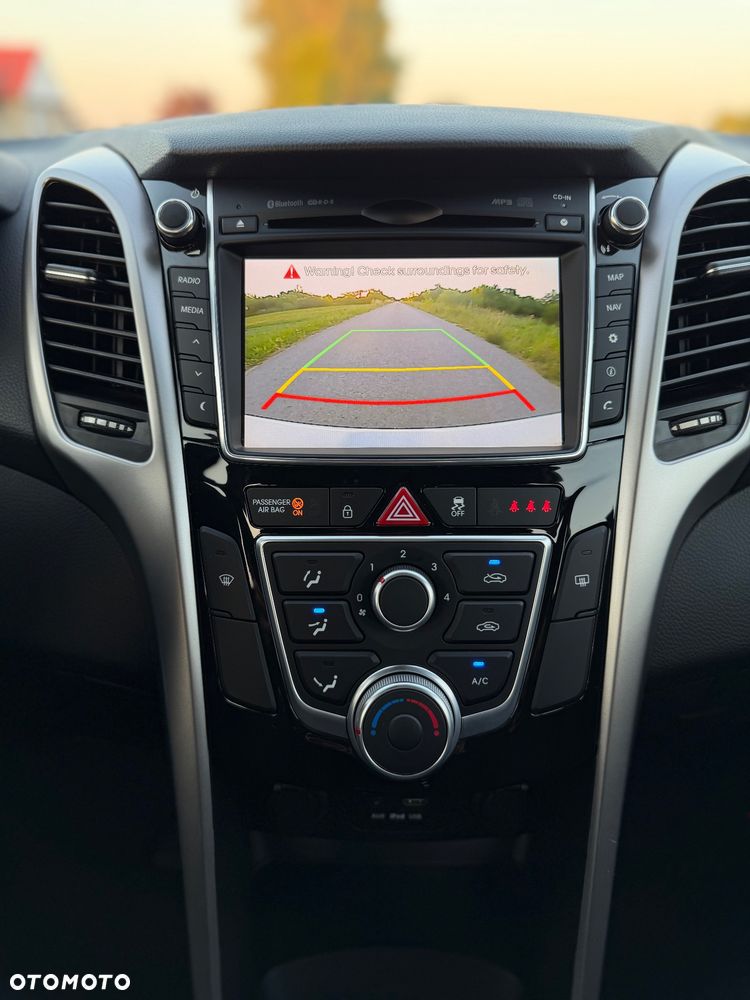 Hyundai i30 1.6 CRDI Passion - 12