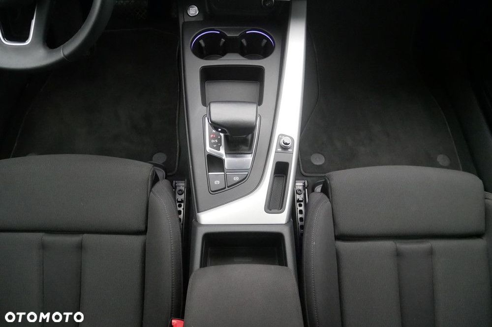 Audi A4 Avant - 11