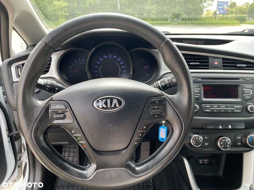 Kia Ceed - 19