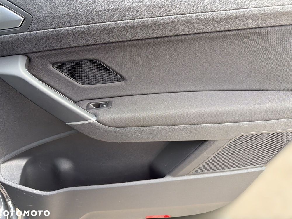 Volkswagen Touran 2.0 TDI BMT Comfortline DSG - 36