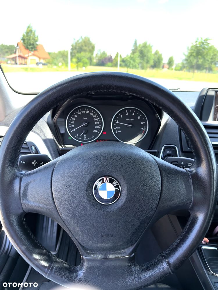 BMW Seria 1 116i - 12