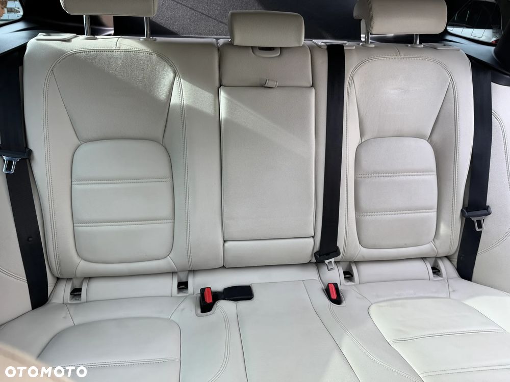 Jaguar F-Pace 2.0 i4P AWD Prestige - 32