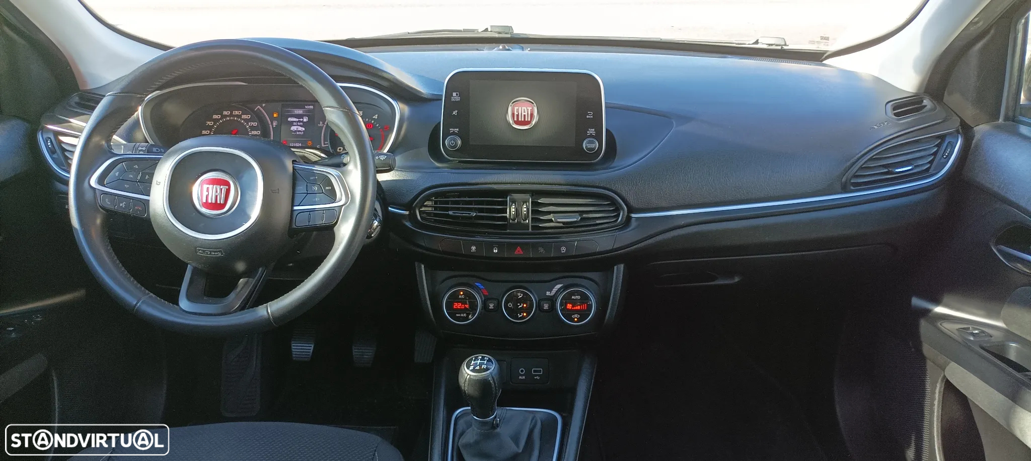 Fiat Tipo Station Wagon 1.3 M-Jet Easy J17 - 19