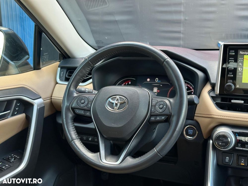 Toyota RAV4 - 9