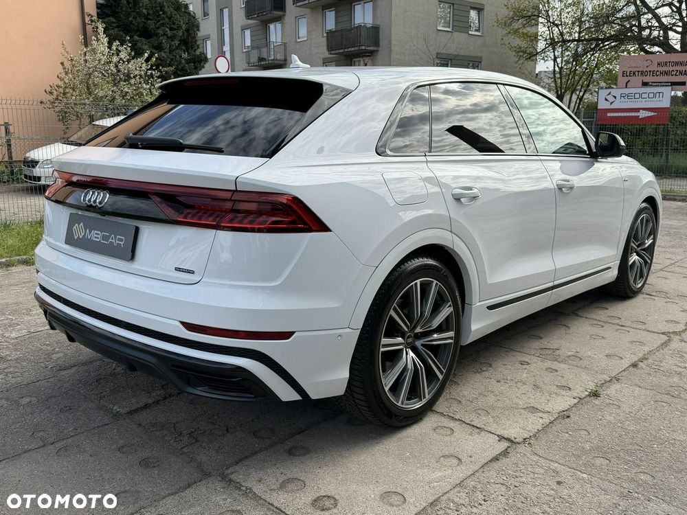 Audi Q8 - 7