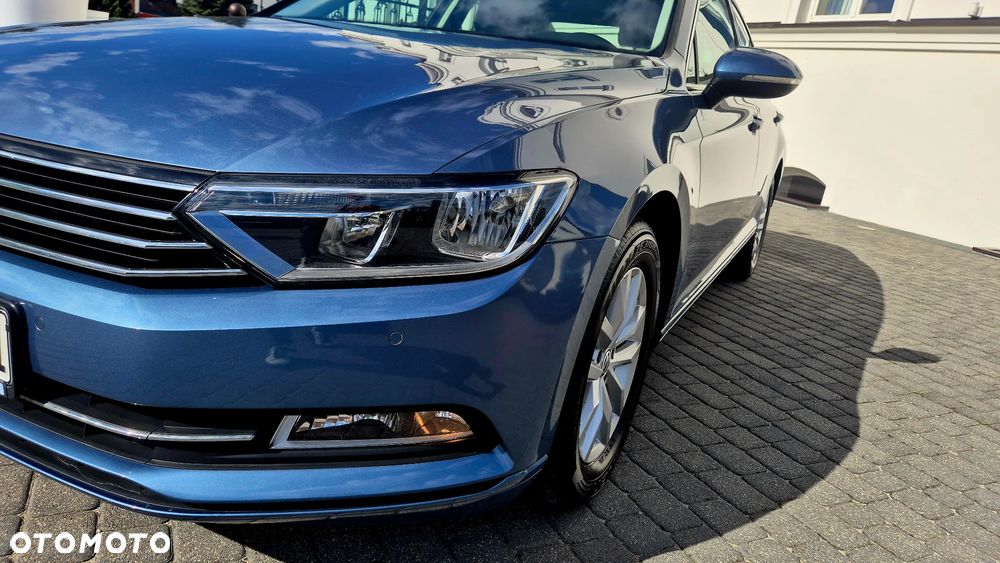 Volkswagen Passat 2.0 TDI (BlueMotion Technology) Comfortline - 17