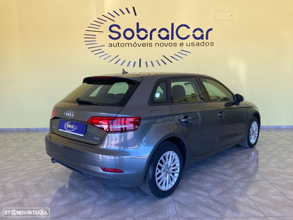 Audi A3 Sportback 1.6 TDI - 2