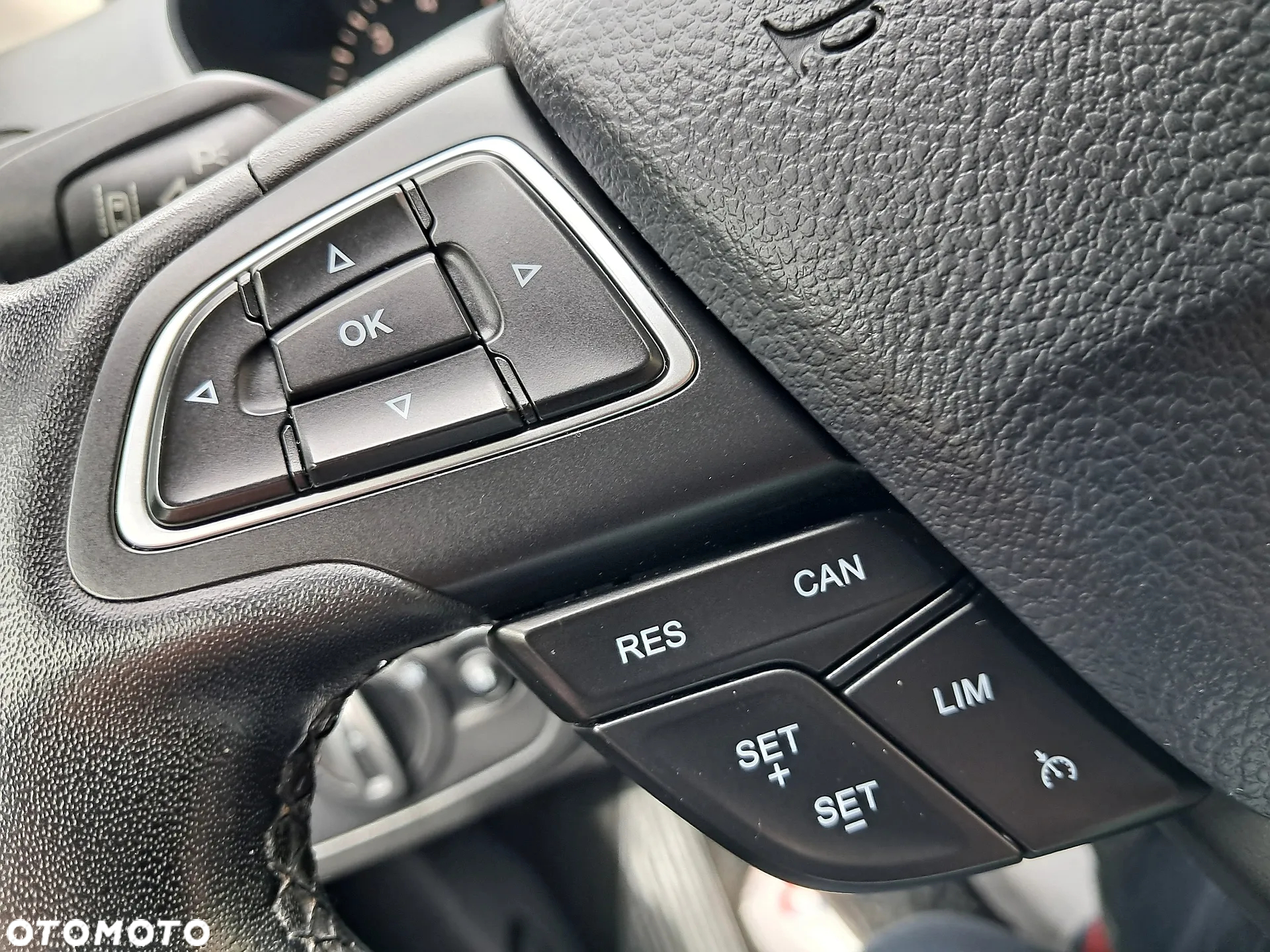 Ford Kuga 1.5 EcoBoost 2x4 Titanium - 21