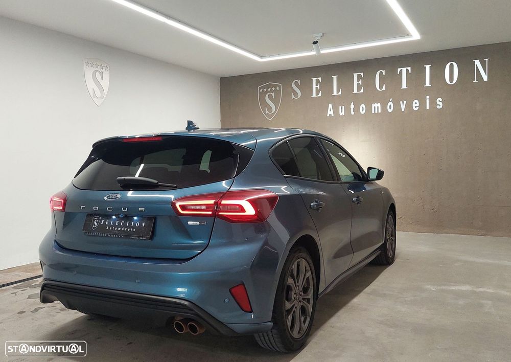 Ford Focus - 8