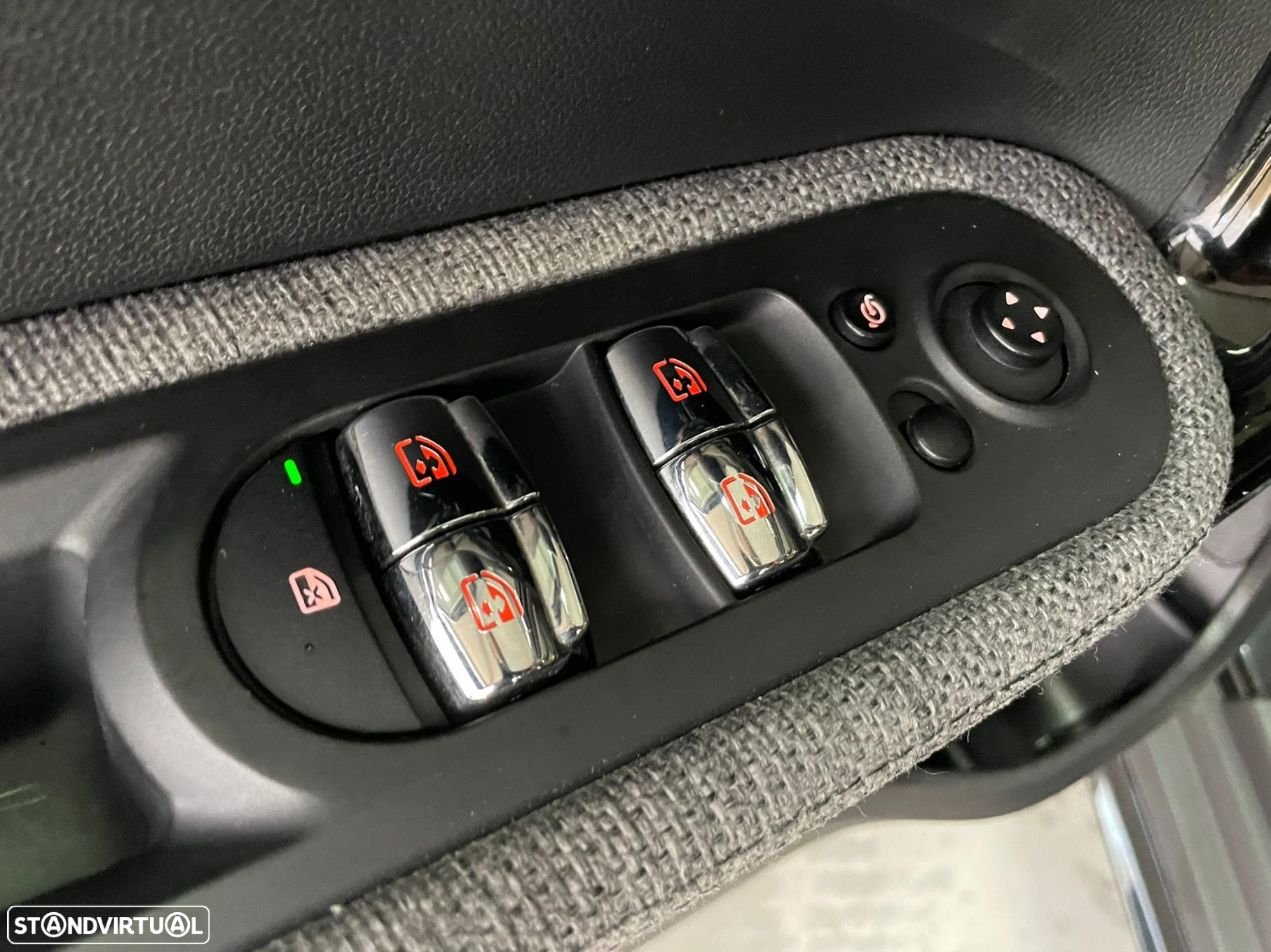MINI Countryman Cooper SE Premium Essential Auto - 36