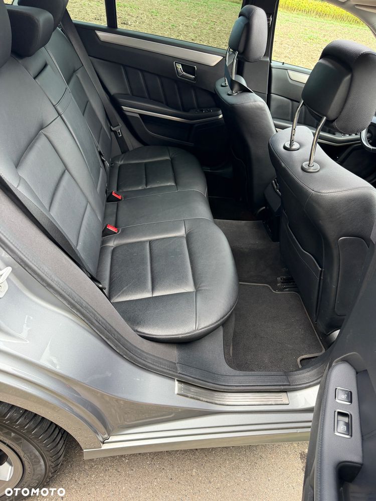 Mercedes-Benz Klasa E 350 CDI DPF 4Matic BlueEFFICIENCY 7G-TRONIC Elegance - 21