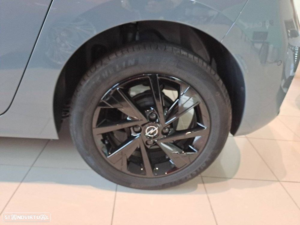 Opel Corsa 1.2 T GS - 11