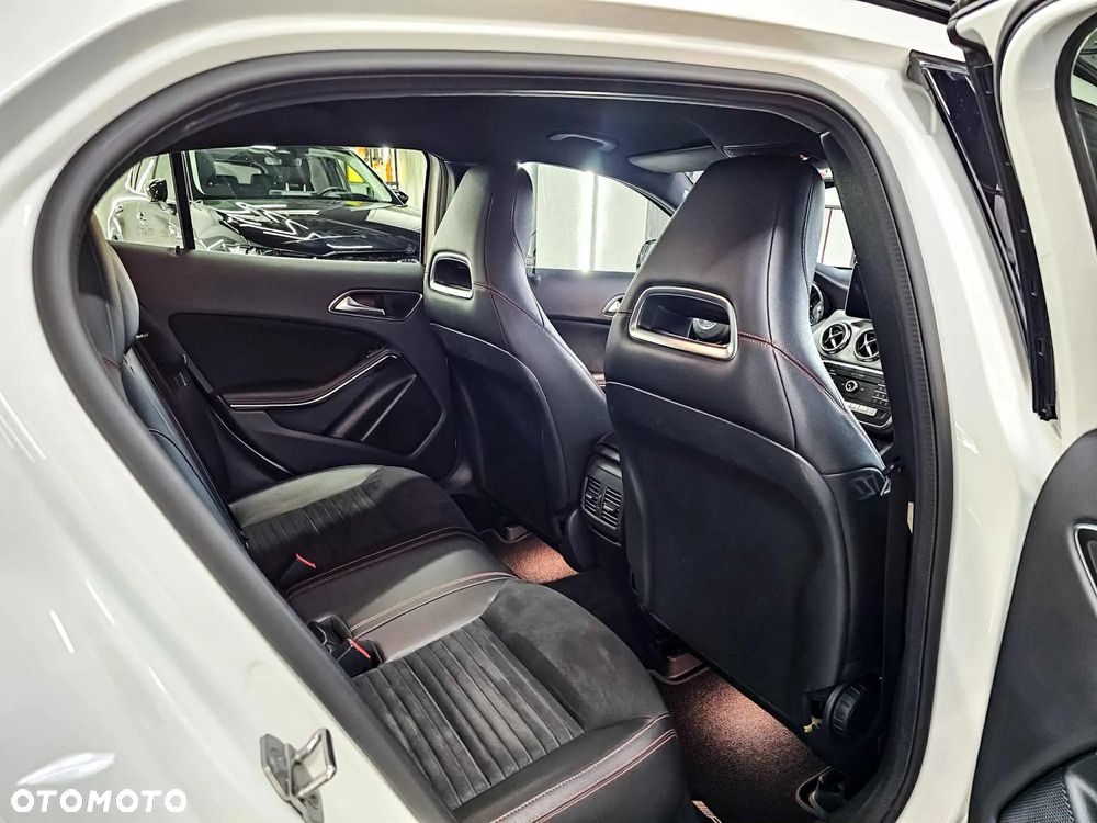 Mercedes-Benz GLA 200 7G-DCT AMG Line - 5