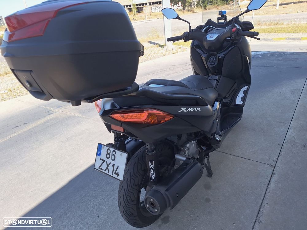 Yamaha X-Max - 3