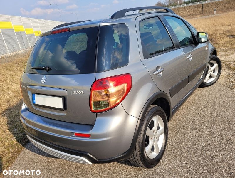 Suzuki SX4 - 4