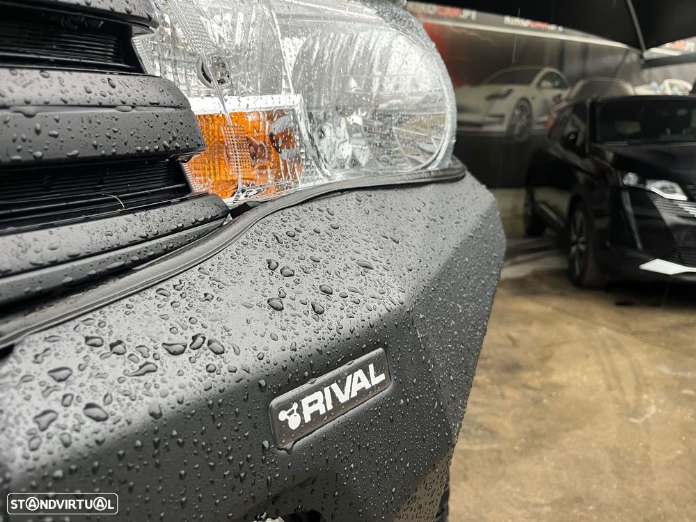 Toyota Hilux 2.4 D-4D 4WD CD Tracker S CA - 16