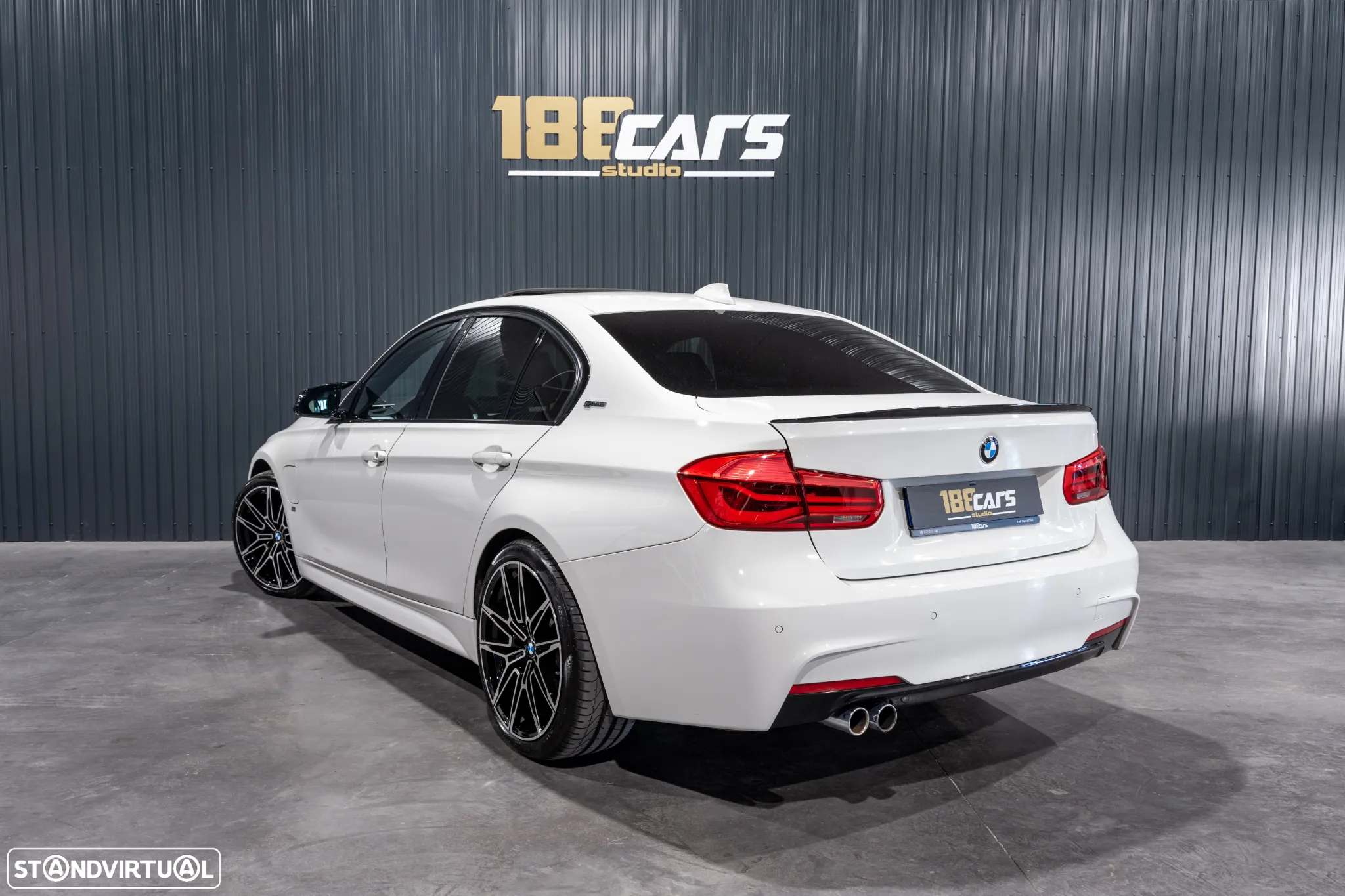 BMW 330 e iPerformance Pack M - 60