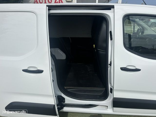Citroën BERLINGO 3 LUGARES - 7