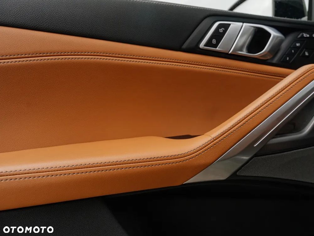 BMW X6 xDrive30d - 11