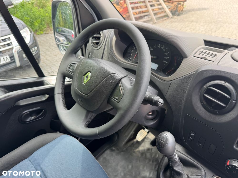 Renault Master 2016 KLIMA Serwis ASO Navi R-Link L1H1 Nowe Opony Michelin z Wojska FR - 17