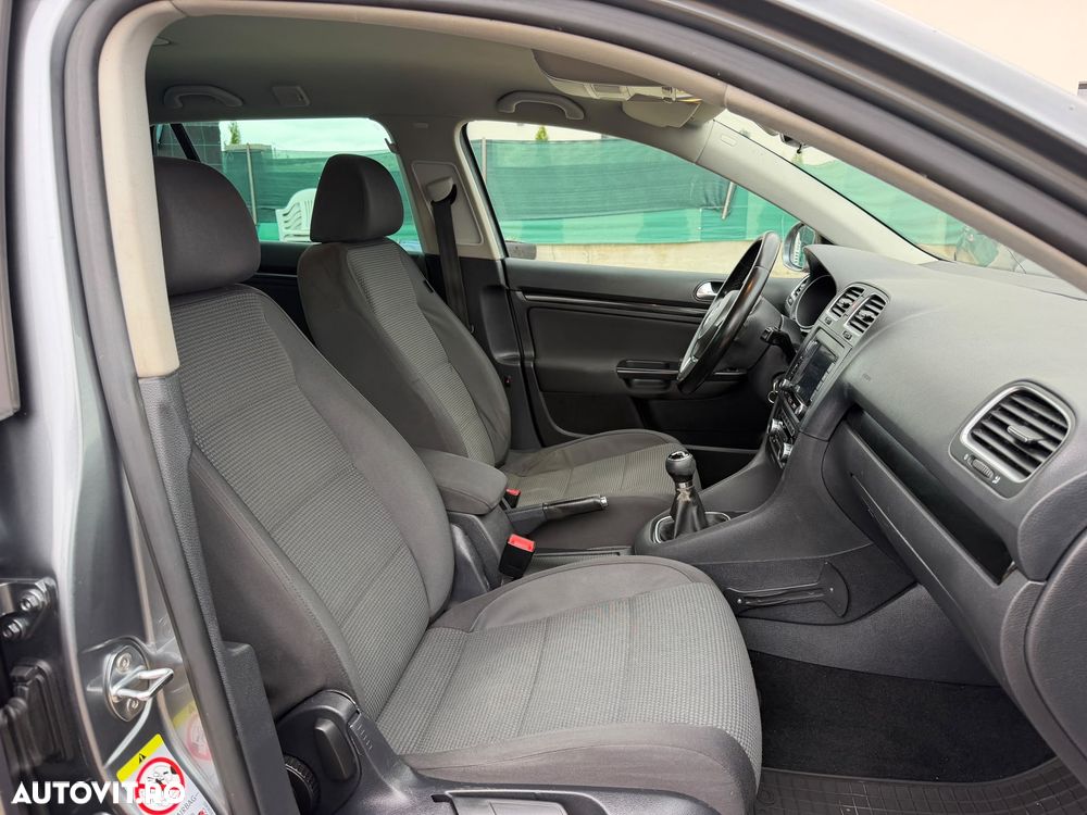 Volkswagen Golf - 14
