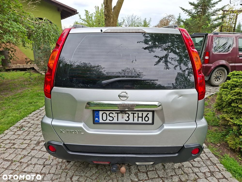 Nissan X-Trail 2.0 XE - 4