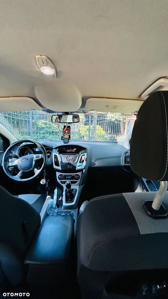 Ford Focus 1.6 Titanium - 12
