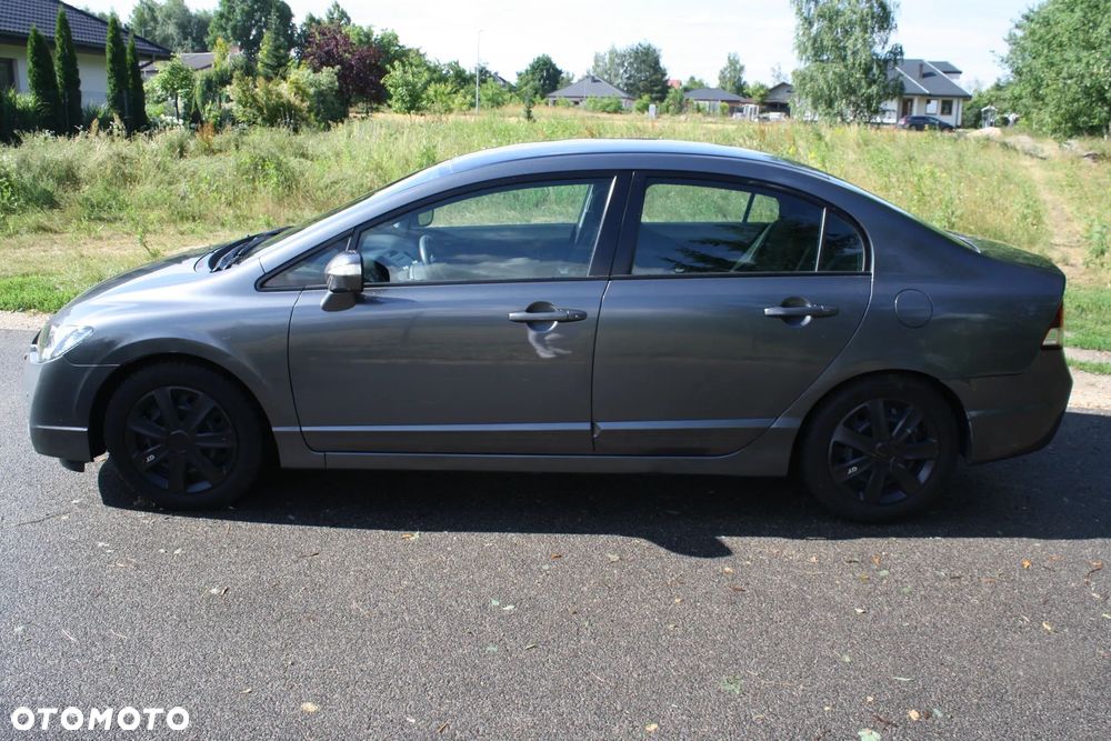 Honda Civic 1.8 Executive i-SHIFT - 6