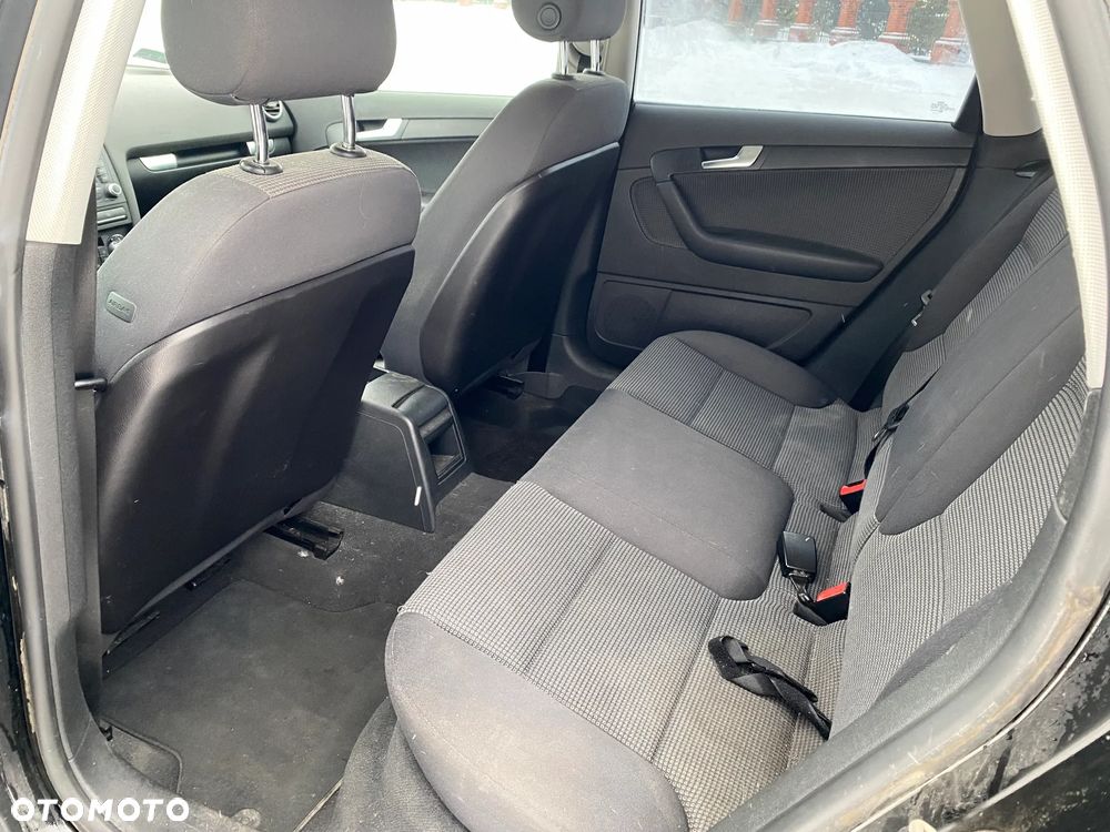 Audi A3 Sportback 1.8 TFSI Attraction - 11