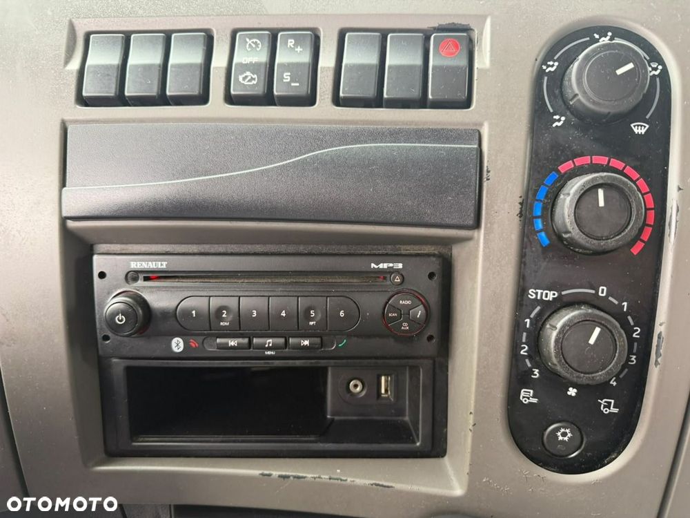 Renault MIDLUM 220 DXI  3 miejsca siedzące  , EURO 5 - 15