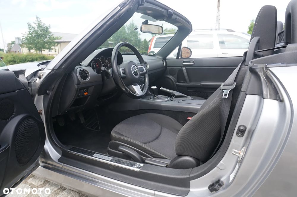 Mazda MX-5 2.0 MZR 3rd Generation - 23