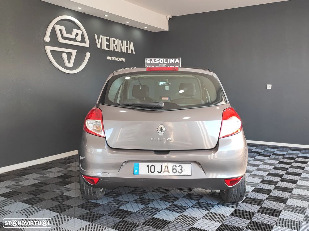 Renault Clio 1.2 16V Dynamique S - 14