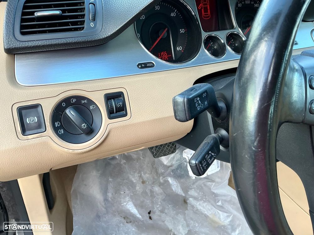 VW Passat 2.0 TDI Highline DSG - 11