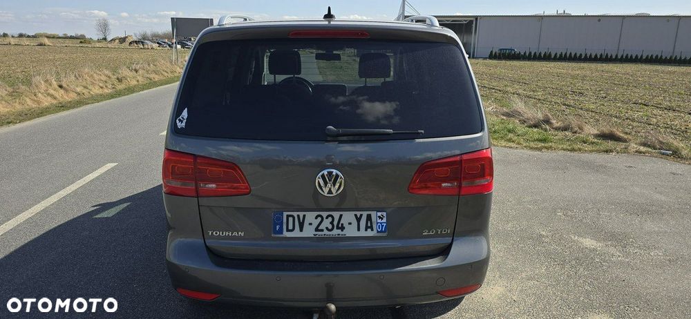 Volkswagen Touran - 8
