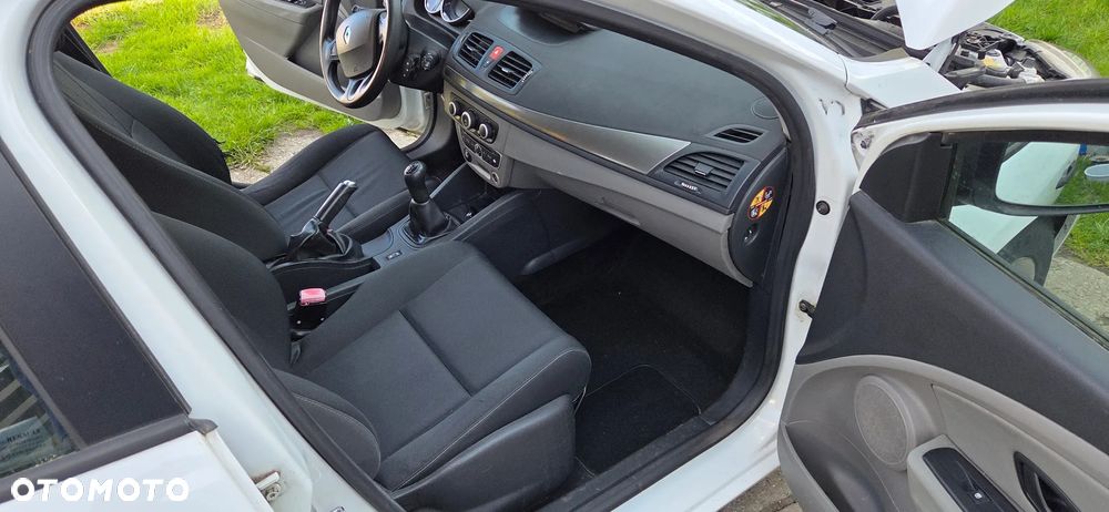 Renault Megane 1.5 dCi Alize - 8