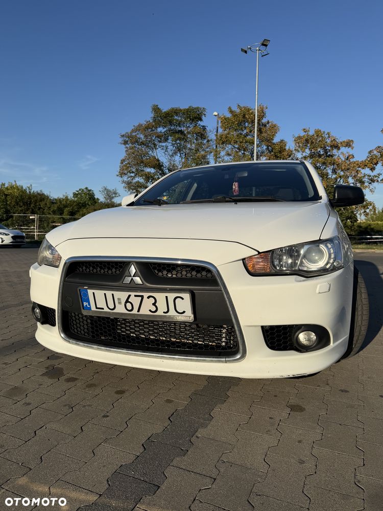 Mitsubishi Lancer 1.6 Invite - 1